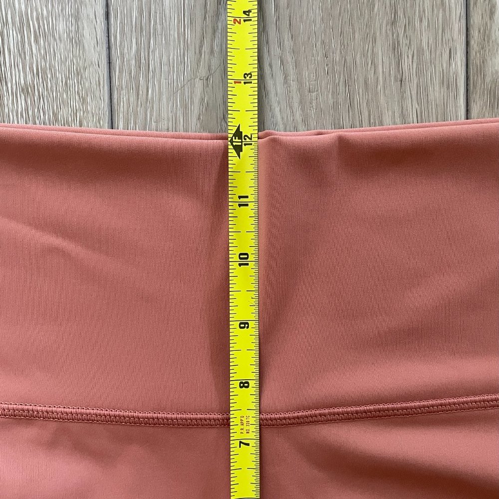 aerie | Offline by aerie Scalloped Peach Leggings - Picture 8 of 9